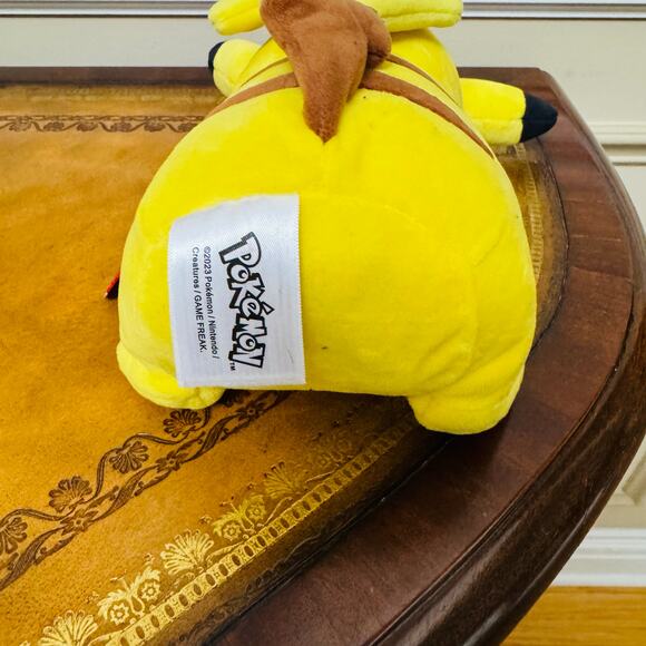 Pokemon Sitting Pikachu Poke Plush Plushie 8 inch Stuffed Toy NEW - Picture 7 of 10